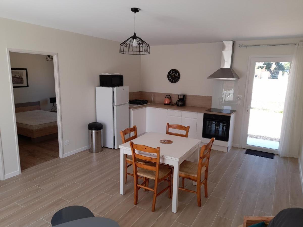 Le Logis De Gatseau Apartment Les Mathes Exterior photo