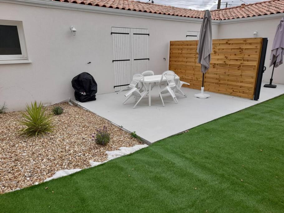 Le Logis De Gatseau Apartment Les Mathes Exterior photo